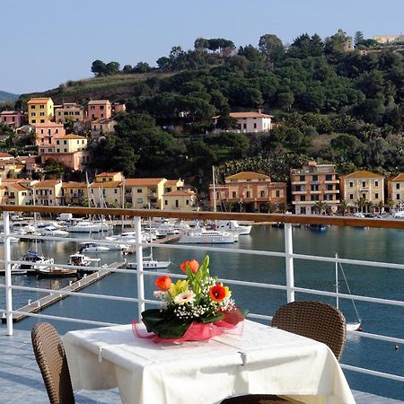 Hotel Plaza Porto Azzurro Exterior photo