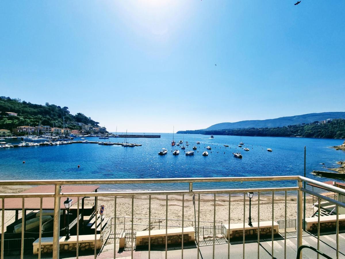 Hotel Plaza Porto Azzurro Exterior photo